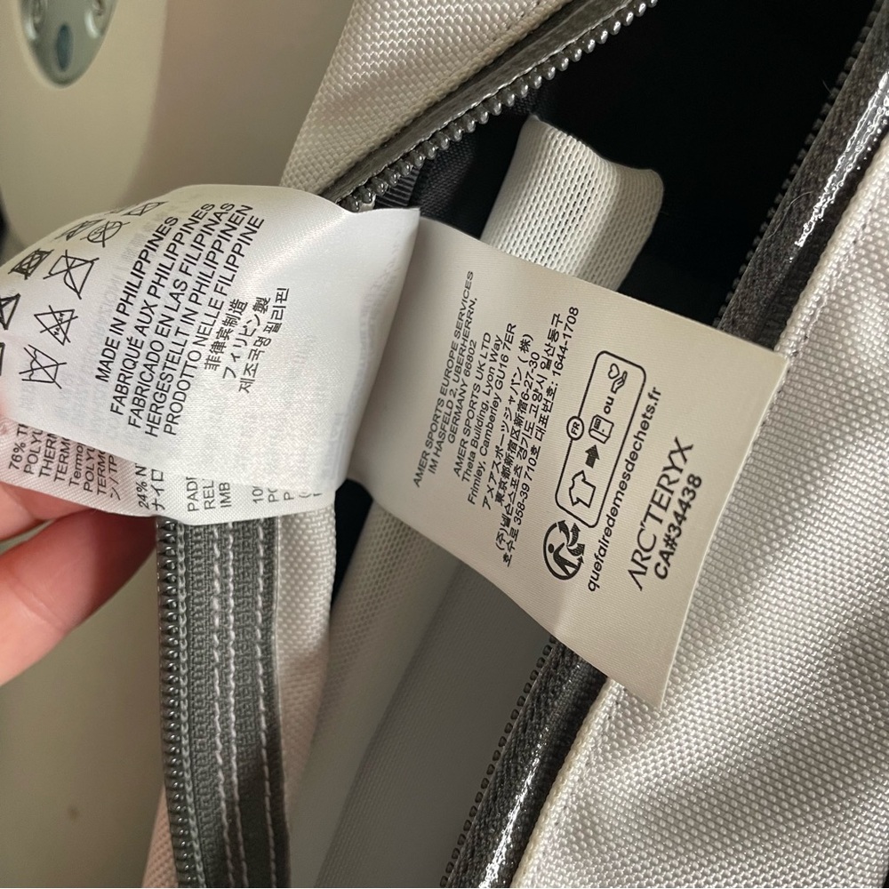 white arteryx backpack - Picture 7 of 10